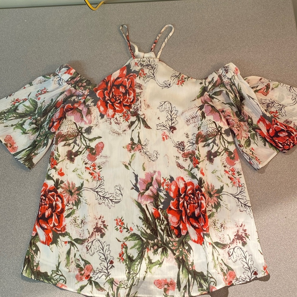 DEX - NWT off the shoulder blouse. Size XS